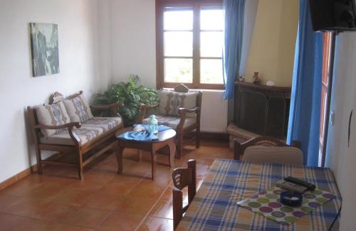 Kampos Apartment | Ikaria Utopia - Cusco Studios