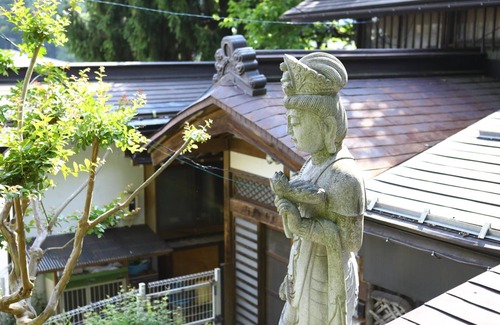Yudanaka Shibu Onsen House | Ikariya Ryokan