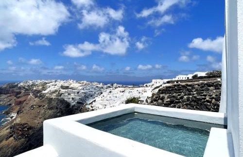 Oia Hotel | IKIES Santorini