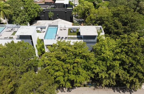 The Roads House | Ikon Villa | 4 Bed, 4 Bath