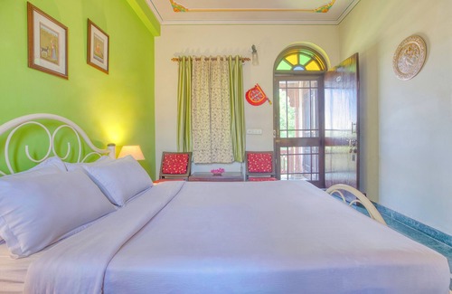 Paschim Vihar Bed & Breakfast | Ikshana Boutique