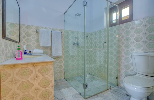 Paschim Vihar Bed & Breakfast | Ikshana Boutique