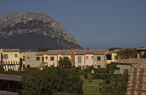 Porto San Paolo Apartment | Il Borgo Appartamenti by Kasavacanze
