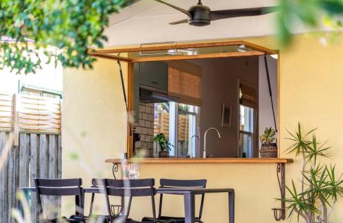 Henley Beach House | Il Cappano Rosa Henley Beach