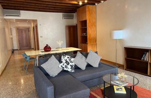 Vicenza Apartment | Il Duomo,150 meters. Charm Home in Downtown