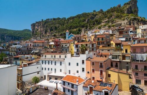 Ulassai House | Il Filo Azzurro Ulassai