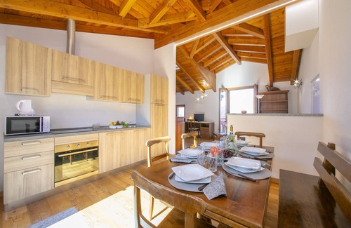 Castelveccana Apartment | Il Lago Blu Loft With Pool, Castelveccana, Italy