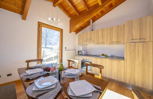 Castelveccana Apartment | Il Lago Blu Loft With Pool, Castelveccana, Italy