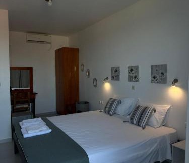 Kiotari House | IL PONTE room4