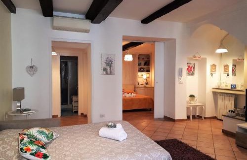 Rione V Ponte Apartment | Il Salotto di via Giulia