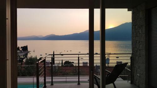 Torri del Benaco House | IL SOGNO 1 Piscina e vista lago