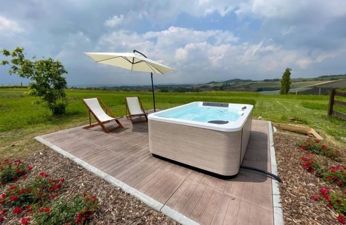 San Desiderio House | Il sussurro dei tre alberi by Interhome