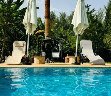 Tamazouzte Villa | Ilafe Farmhouse, Villa avec Piscine Chauffée Privée et Jacuzzi pour Familles
