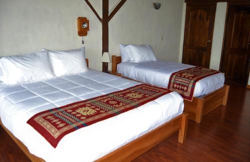 Tumbaco Hotel | Ilatoa Lodge