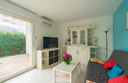 Saint-Simon-de-Bordes Apartment | Ile Madame