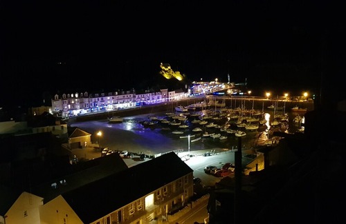 Hele House | Ilfracombe house 'Overboard' with breathtaking harbour & sea views