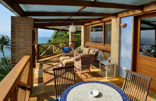 Armacao House | Ilhabela with privileged sea view