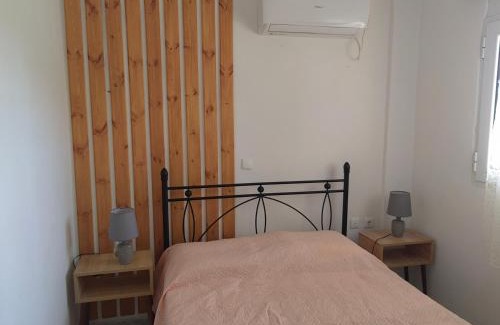 Salamis House | ILIAKTI RELAXING SEASIDE