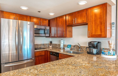 Waikiki Hotel | Ilikai Hotel, 2Units, Sleeps 10 in total. Great for Families & Groups