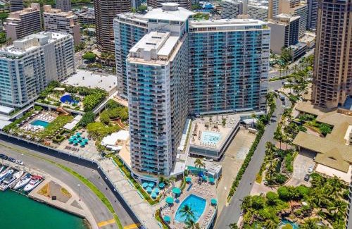 Waikiki Apartment | Ilikai Tower 525 City View 2BR