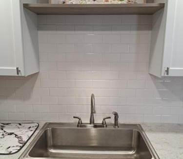 Streator House | Illini Hideaway
