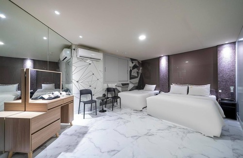 Baekseok-dong Hotel | Ilsan BS Hotel