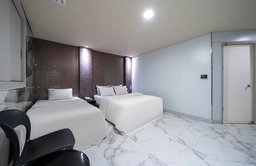Baekseok-dong Hotel | Ilsan BS Hotel