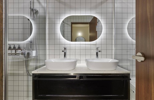 Janghang-dong Hotel | Ilsan Lake Bay