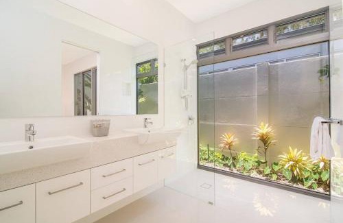 Port Douglas Villa | Iluka Beach Villa - Port Douglas