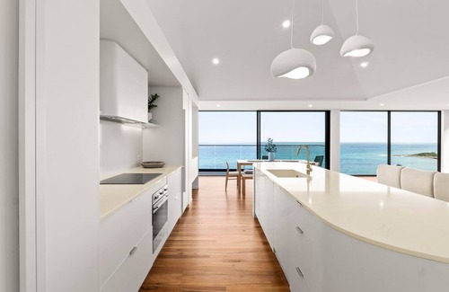 Great Ocean Road House | Iluka Lookout - new home, unforgettable ocean views