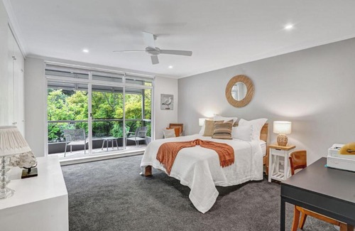 Palm Beach House | Iluka Palm Cove Penthouse