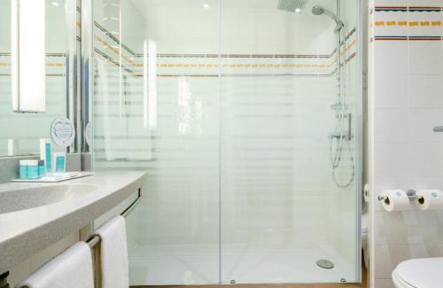 Benicalap Hotel | Ilunion Valencia 4