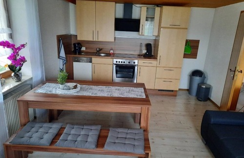 Lam Apartment | Im Schönen Lamer Winkel, Ortsteil Buchetbühl Finden Sie Unsere neu Errichteten Ferienwohnungen. Unser Anwesen Befindet Sich Inmitten von Wiesen und Wäldern, Welche Direkt zum Erkunden Einladen. Egal zu Welcher Jahreszeit Genießen Sie Unsere Schöne La