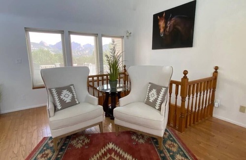New Harmony House | Imaculate home on 20 acres one mile off 1-15, minutes from Kolob Canyon.