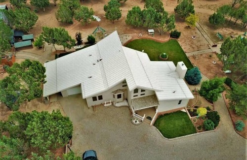 New Harmony House | Imaculate home on 20 acres one mile off 1-15, minutes from Kolob Canyon.