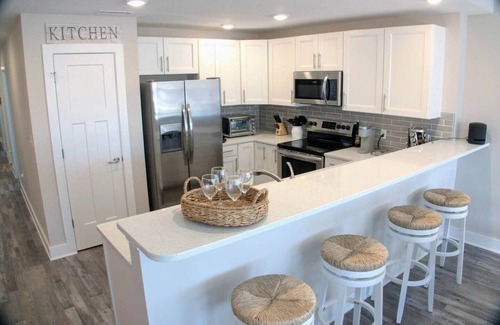 North Ocean City Apartment | Imagine That! Stunning Modern Spacious 4BR/3BA Luxury Retreat! Overlooks Beach!