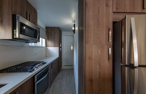 Prospect Villa | Imagine Villa- Clean & Modern Beachfront 4 bed with Penthouse