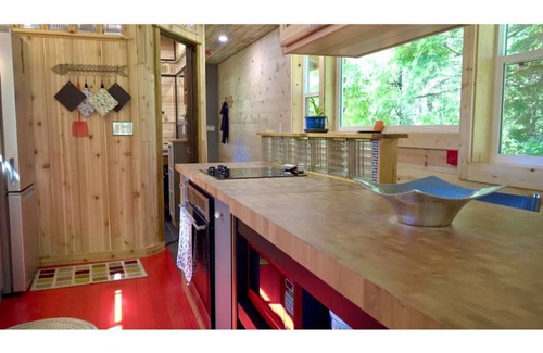 Stevenson House | Iman Treetop Loft