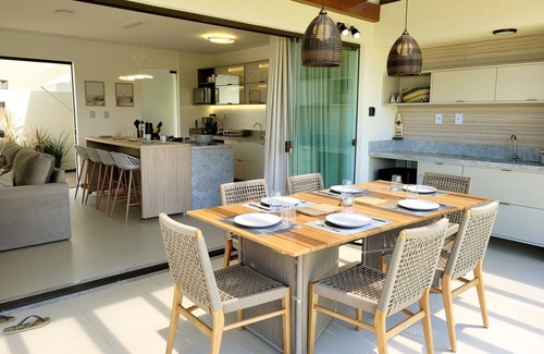 Acu da Torre House | Imbassaí Bungalow A6 with 2 suites and sea and river views