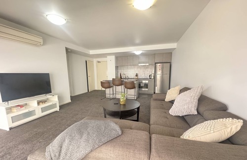 Belconnen Apartment | Immaculate 1-BR getaway in ACT