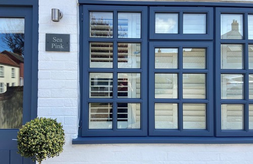 Wells-next-the-Sea Apartment | Immaculate 1-bedroom cottage two minutes' walk from beautiful Wells quayside.