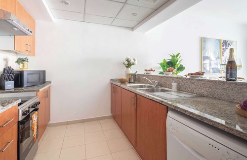 The Greens Apartment | Immaculate 1BR in The Greens - Sleeps 3