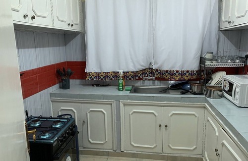 Nairobi West Apartment | Immaculate 2-Bedroom Apartment (FULLY FURNISHED)