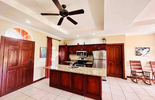 Bejuco Villa | Immaculate 3 bedroom, 3 bathroom private villa