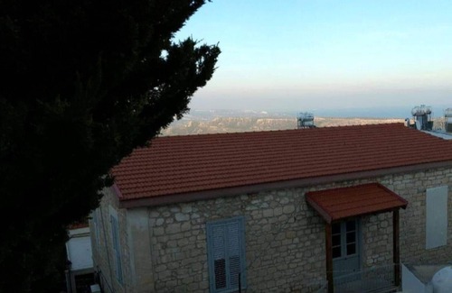 Pissouri House | Immaculate 4-bed House in Pissouri