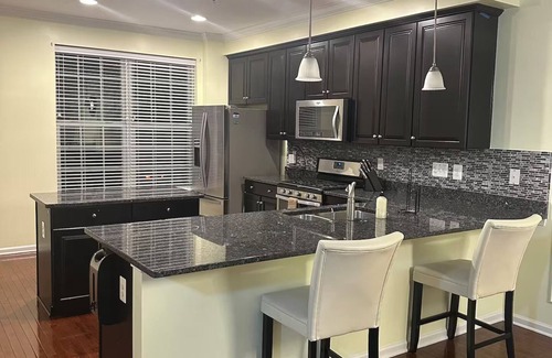 Severn House | Immaculate 4Br house near BWI & MD Live!