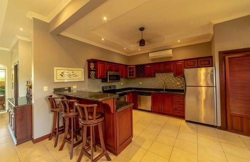 Bejuco Villa | Immaculate 5 bedroom, 4 bathroom private villa with private pool
