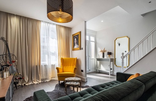 Wallsend House | Immaculate 6-Bed House in Newcastle