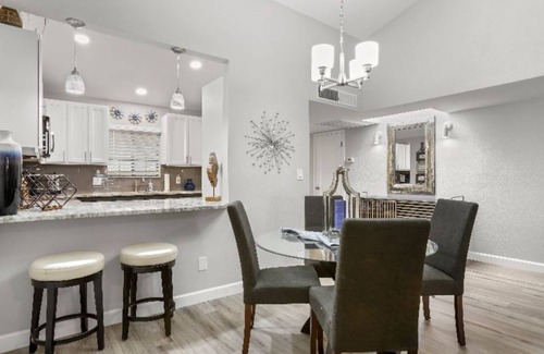North Mountain Condo | Immaculate and tastefully remodeled condo