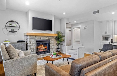 Canmore Apartment | Immaculate Condo | Upscale Stay